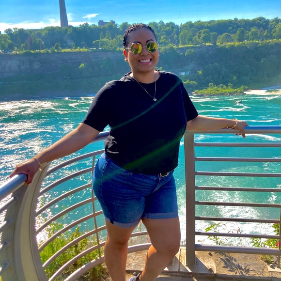 MEET THE POSHER !! Started in 2013 and I’m back - Picture 4 of 10